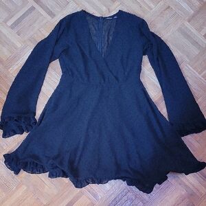 Boohoo Ruffle Hem Flare Bell Sleeve Mini Black Dress Size 14